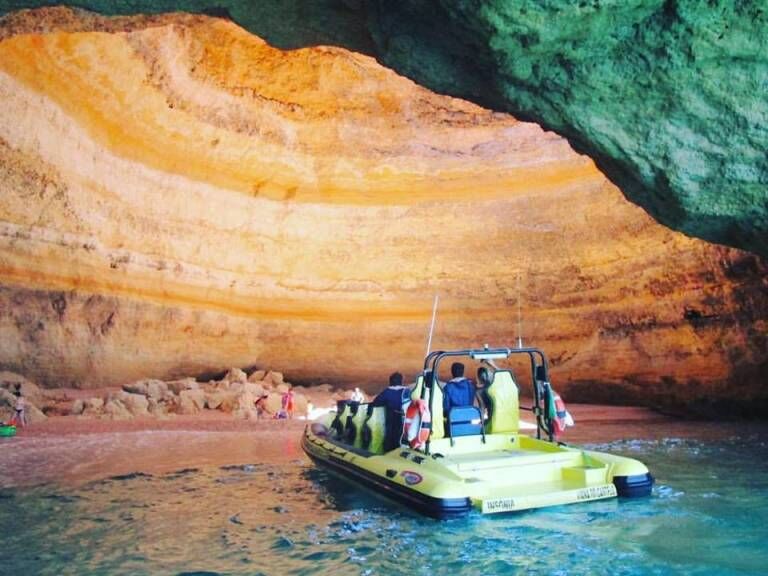 Insonia Private boat - Combines dolphin watching & cave visits